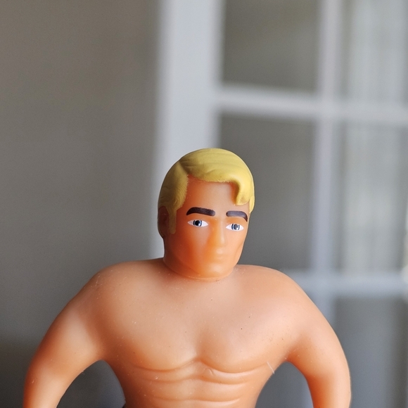 2018 World's Smallest Classic Mini Collectible Toy 3.5” Stretch Armstrong Figure - Picture 13 of 13